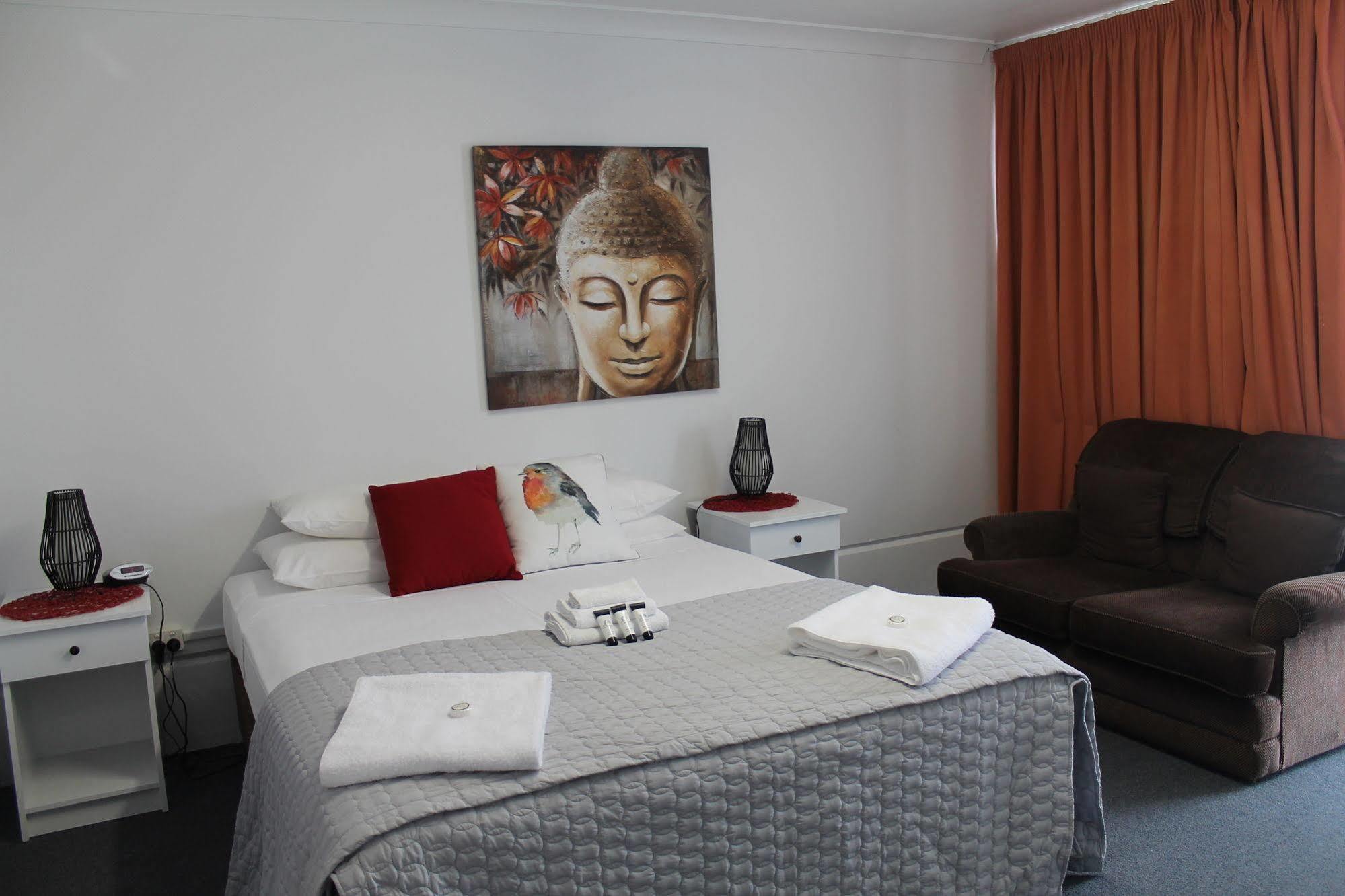 Alexander Motel วอริก ภายนอก รูปภาพ