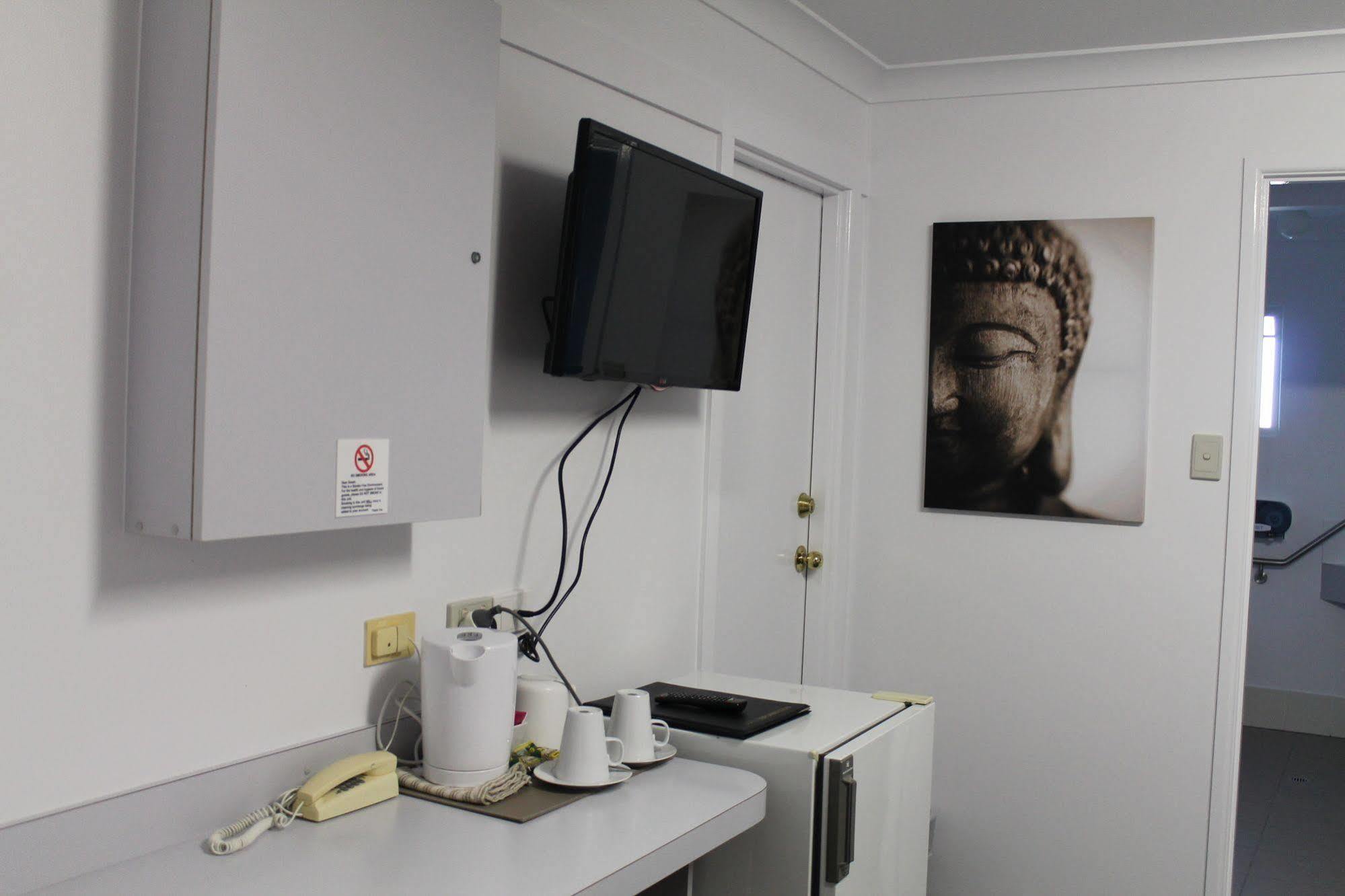 Alexander Motel วอริก ภายนอก รูปภาพ